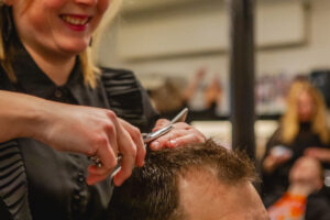 Sissers Zaandam Vacature allround haarstylist knippen